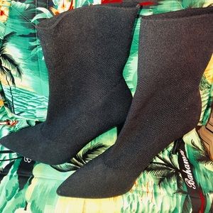 Stretch over the ankle boots worn once